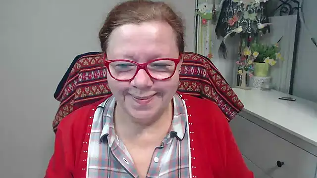 Snapshot of Adelewildx chatting on 20, 10, 2025 Adelewildx online show from 20, 10, 2025