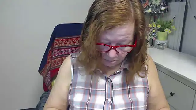 Snapshot of Adelewildx chatting on 22, 10, 2025 Adelewildx online show from 22, 10, 2025