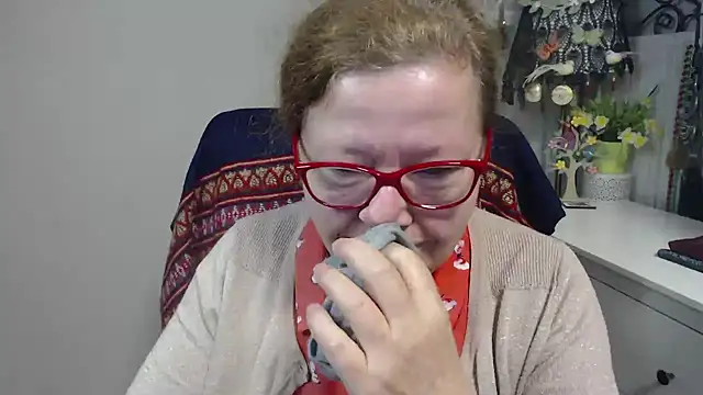 Snapshot of Adelewildx chatting on 10, 11, 2025 Adelewildx online show from 10, 11, 2025