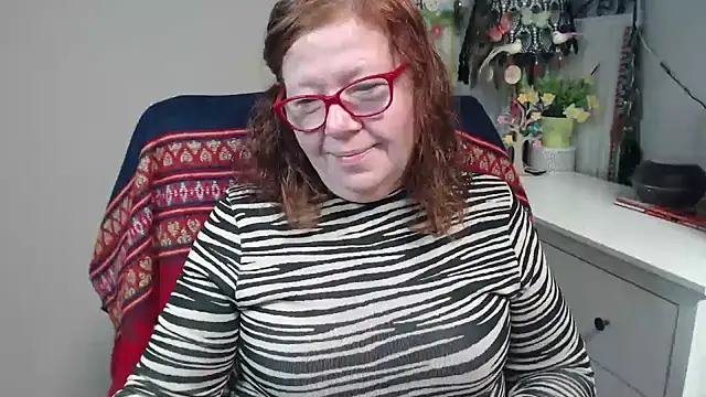 Snapshot of Adelewildx chatting on 2, 12, 2025 Adelewildx online show from 2, 12, 2025