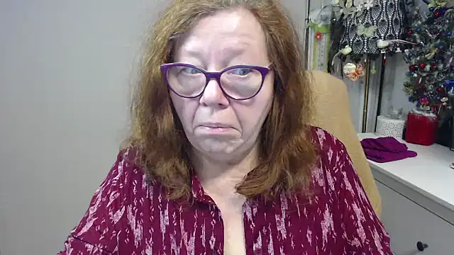 Snapshot of Adelewildx chatting on 3, 2, 2026 Adelewildx online show from 3, 2, 2026