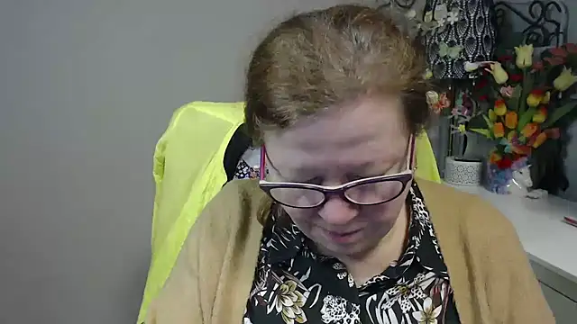 Snapshot of Adelewildx chatting on 4, 2, 2026 Adelewildx online show from 4, 2, 2026