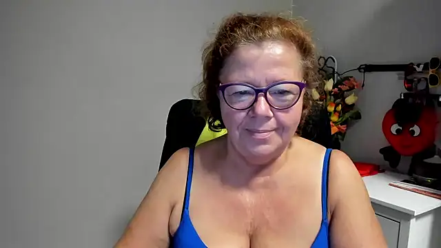 Adelewildx online show from 6, 8, 2026