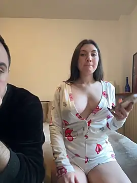 couplepenetration online show from 13, 1, 2025