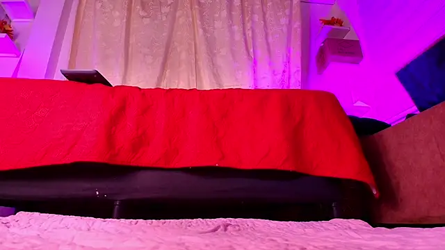 emyli sw  online show from 4, 2, 2025