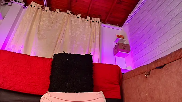 emyli sw  online show from 8, 2, 2025