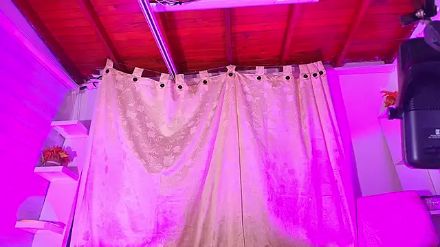 emyli sw  online show from 18, 2, 2025