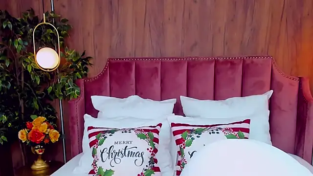 AdoraLynn online show from 14, 12, 2024