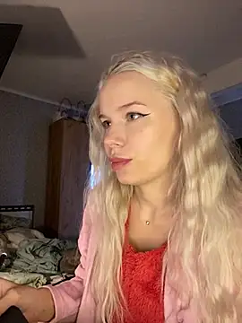 Snapshot of SIMBA_BOS chatting on 10, 12, 2024 SIMBA BOS online show from 10, 12, 2024