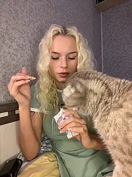 Snapshot of SIMBA_BOS chatting on 2, 10, 2025 SIMBA BOS online show from 2, 10, 2025