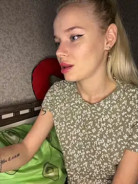 Snapshot of SIMBA_BOS chatting on 3, 12, 2025 SIMBA BOS online show from 3, 12, 2025