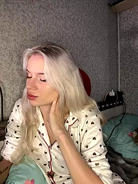 Snapshot of SIMBA_BOS chatting on 17, 12, 2025 SIMBA BOS online show from 17, 12, 2025