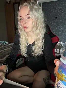 Snapshot of SIMBA_BOS chatting on 4, 3, 2026 SIMBA BOS online show from 4, 3, 2026