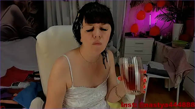 Cutie orgasm online show from 28, 2, 2026