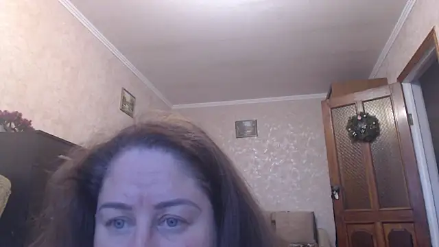 Amy August online show from 25, 4, 2026