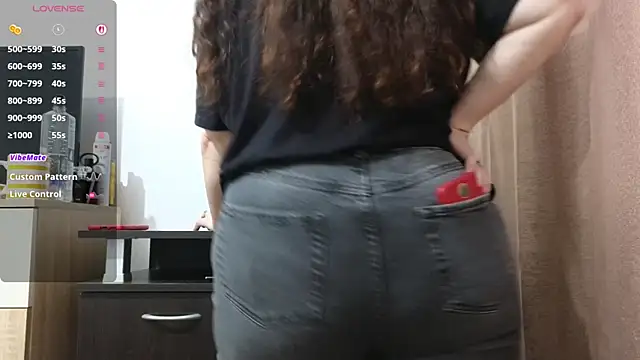 BBW MILF 4U online show from 17, 4, 2026