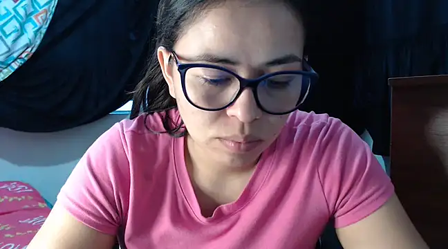 mayhott2 online show from 23, 1, 2025