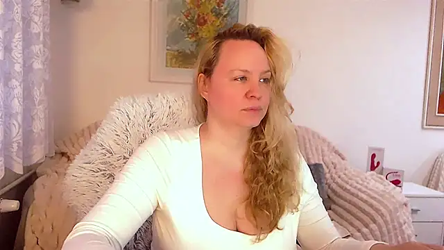 Sarah4you online show from 8, 2, 2025