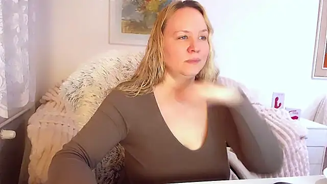 Sarah4you online show from 18, 2, 2025