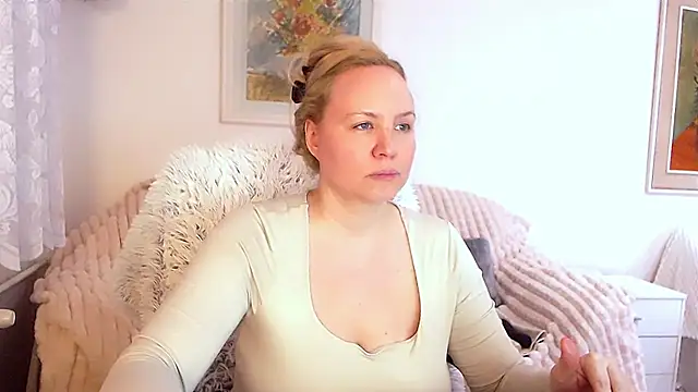 Sarah4you online show from 25, 2, 2025