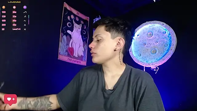 girl intense444 online show from 10, 2, 2026