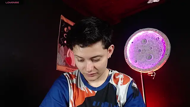 girl intense444 online show from 24, 4, 2026