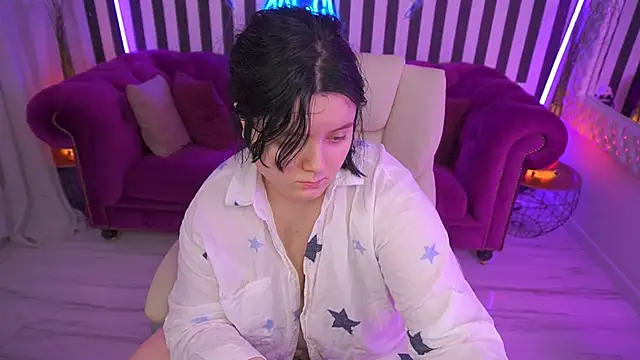 Snapshot of LittleShyy chatting on 18, 6, 2026 LittleShyy online show from 18, 6, 2026