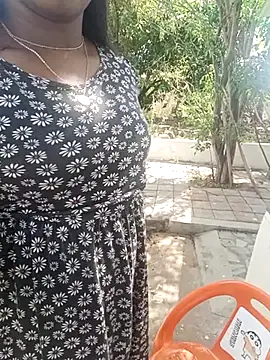 Dhiyapink online show from 5, 2, 2026