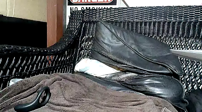 HungHawaiian808xh online show from 15, 3, 2025