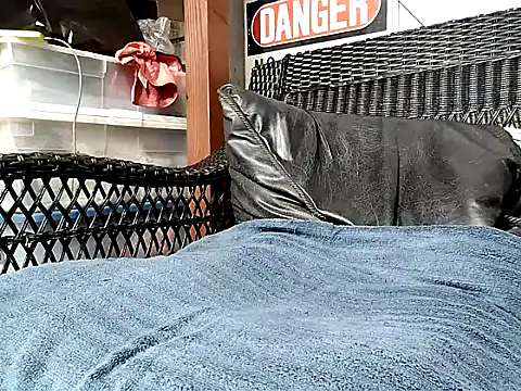 HungHawaiian808xh online show from 18, 10, 2025