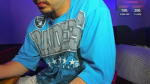 Snapshot of Alex_smith00 chatting on 2, 2, 2025 Alex smith00 online show from 2, 2, 2025