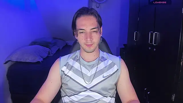 Snapshot of Alex_smith00 chatting on 28, 9, 2025 Alex smith00 online show from 28, 9, 2025