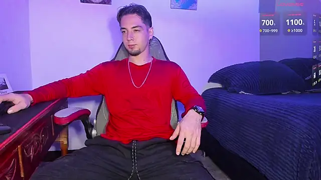 Snapshot of Alex_smith00 chatting on 11, 10, 2025 Alex smith00 online show from 11, 10, 2025