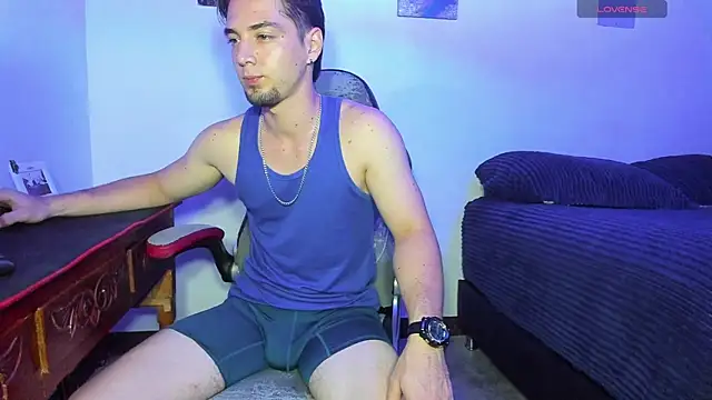 Snapshot of Alex_smith00 chatting on 29, 10, 2025 Alex smith00 online show from 29, 10, 2025