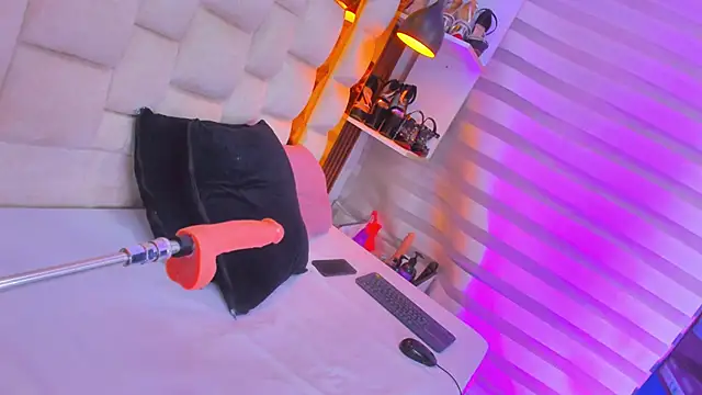 bigass monic online show from 14, 2, 2026