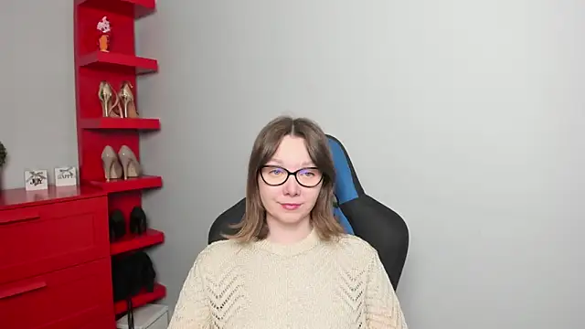 Cookie zoe online show from 16, 4, 2026