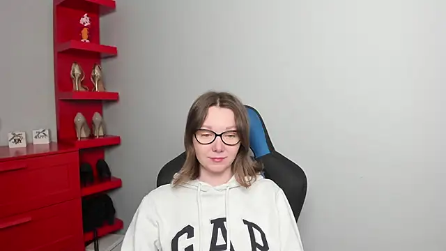 Cookie zoe online show from 23, 4, 2026