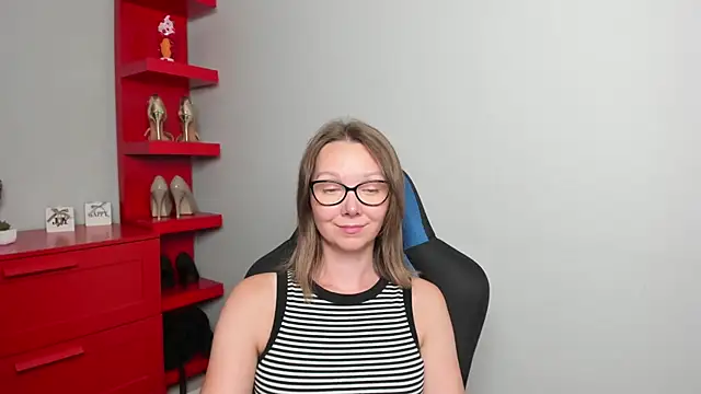 Cookie zoe online show from 17, 7, 2026