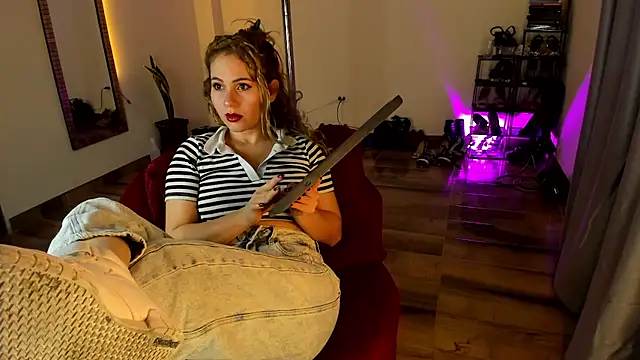 Cristina  Smith online show from 22, 7, 2026