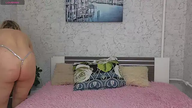 Snapshot of Lady_Murenza chatting on 13, 3, 2025 Lady Murenza online show from 13, 3, 2025