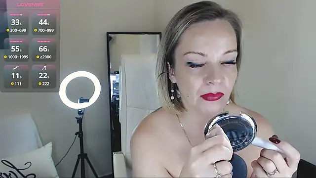 Tilly Eliot online show from 2, 2, 2025