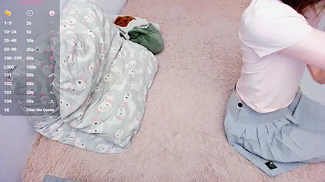 Snapshot of loliwoods chatting on 13, 9, 2025 loliwoods online show from 13, 9, 2025