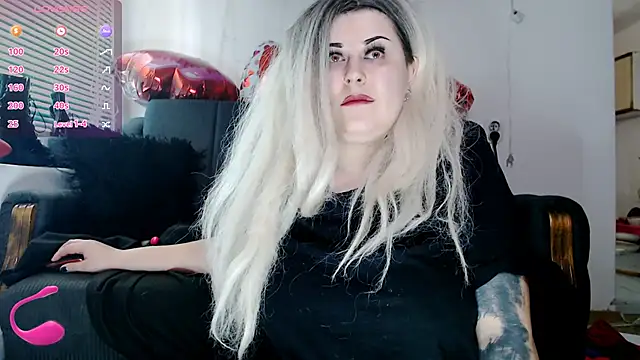 Psychobitch7 online show from 4, 3, 2025