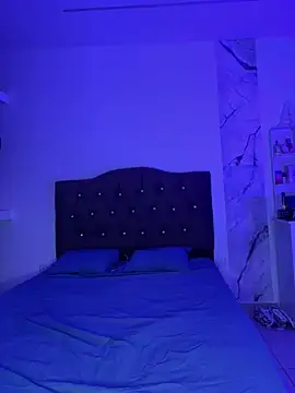 alysson 18 online show from 28, 4, 2026