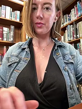 TopsyWilde online show from 10, 1, 2025