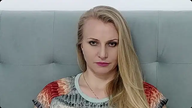 Snapshot of K__Adrienne chatting on 8, 12, 2024 K Adrienne online show from 8, 12, 2024