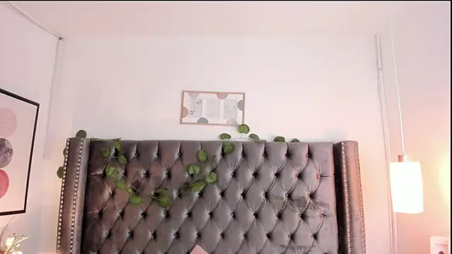 Kim Blane online show from 7, 2, 2025