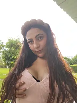 VickyHoult online show from 9, 6, 2026