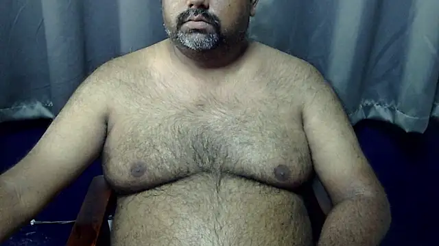 Snapshot of hairysubcub_70 chatting on 4, 5, 2026 hairysubcub 70 online show from 4, 5, 2026