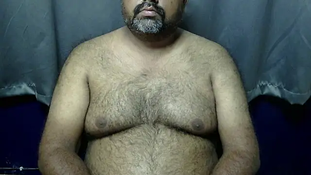 Snapshot of hairysubcub_70 chatting on 10, 5, 2026 hairysubcub 70 online show from 10, 5, 2026